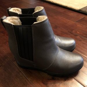 SOREL Joan of Arctic Wedge II Chelsea Bootie